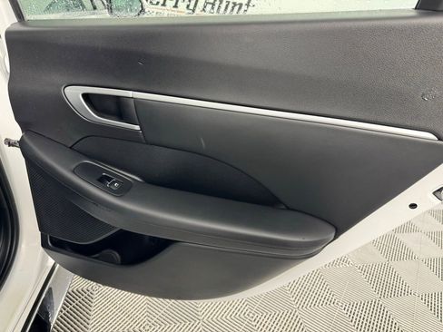 Used 2022 Hyundai Sonata SEL w/ Preferred Accessory Package image 25
