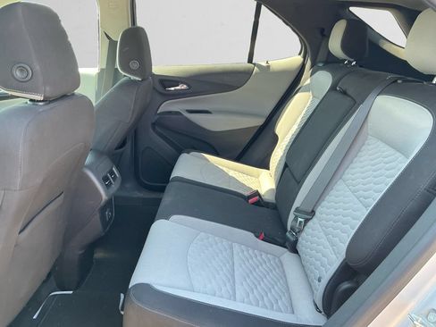 Used 2021 Chevrolet Equinox LS w/ LS Convenience Package FWD image 13