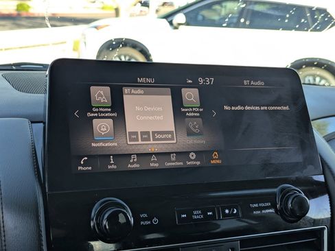 Certified 2024 Nissan Armada SV image 21