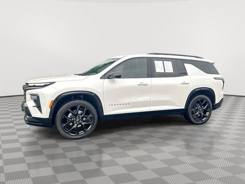Certified 2024 Chevrolet Traverse RS AWD/4WD image 1