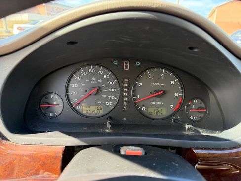 Used 2002 Subaru Outback Wagon image 14