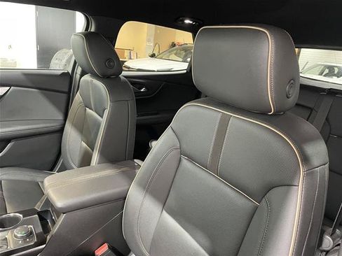 Used 2022 Chevrolet Blazer Premier AWD/4WD image 17