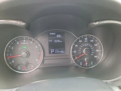 Used 2015 Kia Forte LX FWD image 14