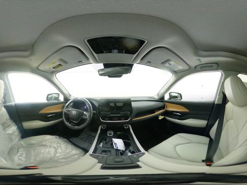 New 2026 Toyota Grand Highlander AWD Hybrid image 33