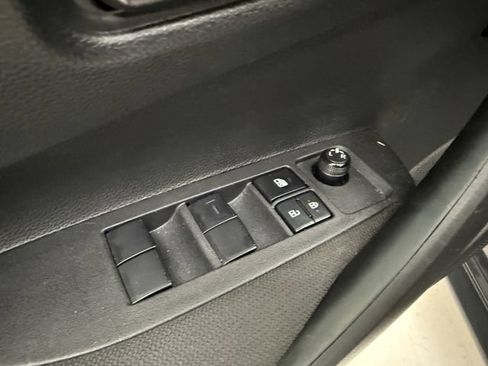 Used 2025 Toyota Corolla LE FWD image 28