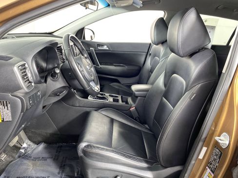 Used 2017 Kia Sportage EX image 14