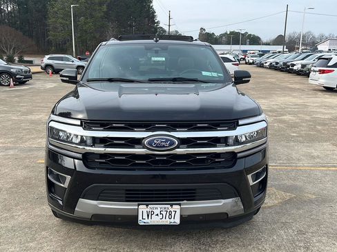 Used 2024 Ford Expedition Limited image 2