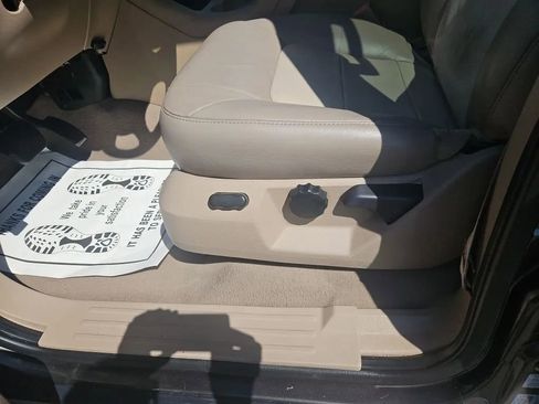 Used 2006 Ford Expedition Eddie Bauer image 32