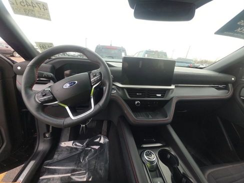 Certified 2025 Ford Explorer ST-Line w/ Premium Package AWD/4WD image 9