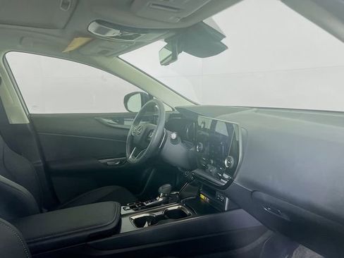 Used 2025 Lexus NX 250 FWD w/ Towing Package (2000 Lbs) image 9