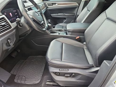 Used 2019 Volkswagen Atlas SEL FWD image 16