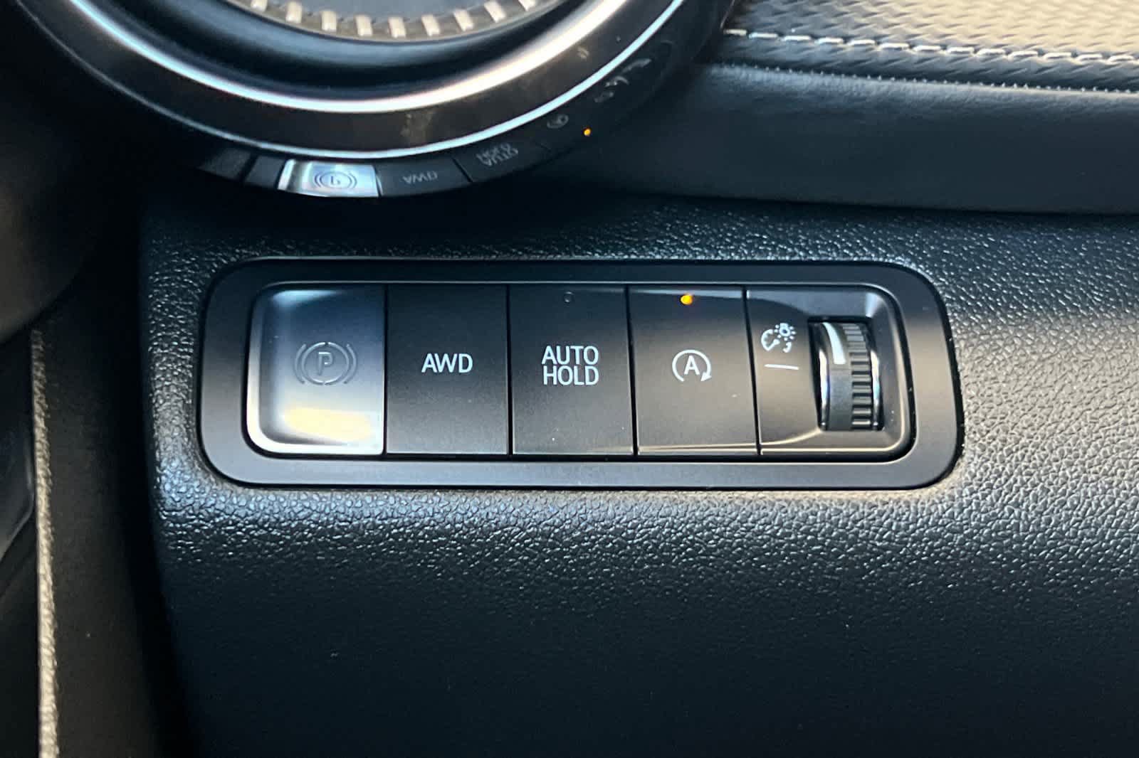 Used 2025 Chevrolet Equinox LT AWD/4WD image 30