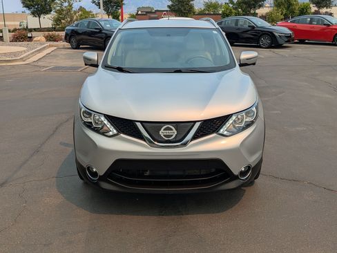 Used 2018 Nissan Rogue Sport SL AWD/4WD image 11
