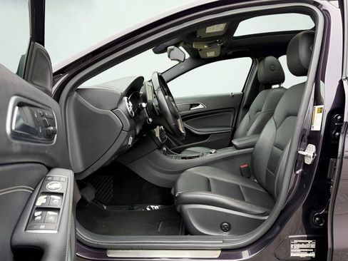 Used 2016 Mercedes-Benz GLA 250 image 17