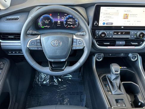 New 2026 Toyota Grand Highlander Limited image 13