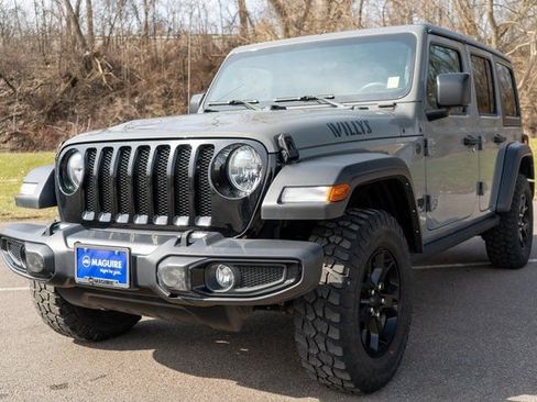 Used 2023 Jeep Wrangler Willys image 2