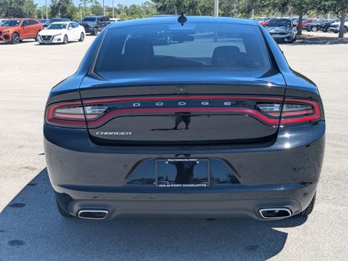 Used 2023 Dodge Charger SXT RWD image 7