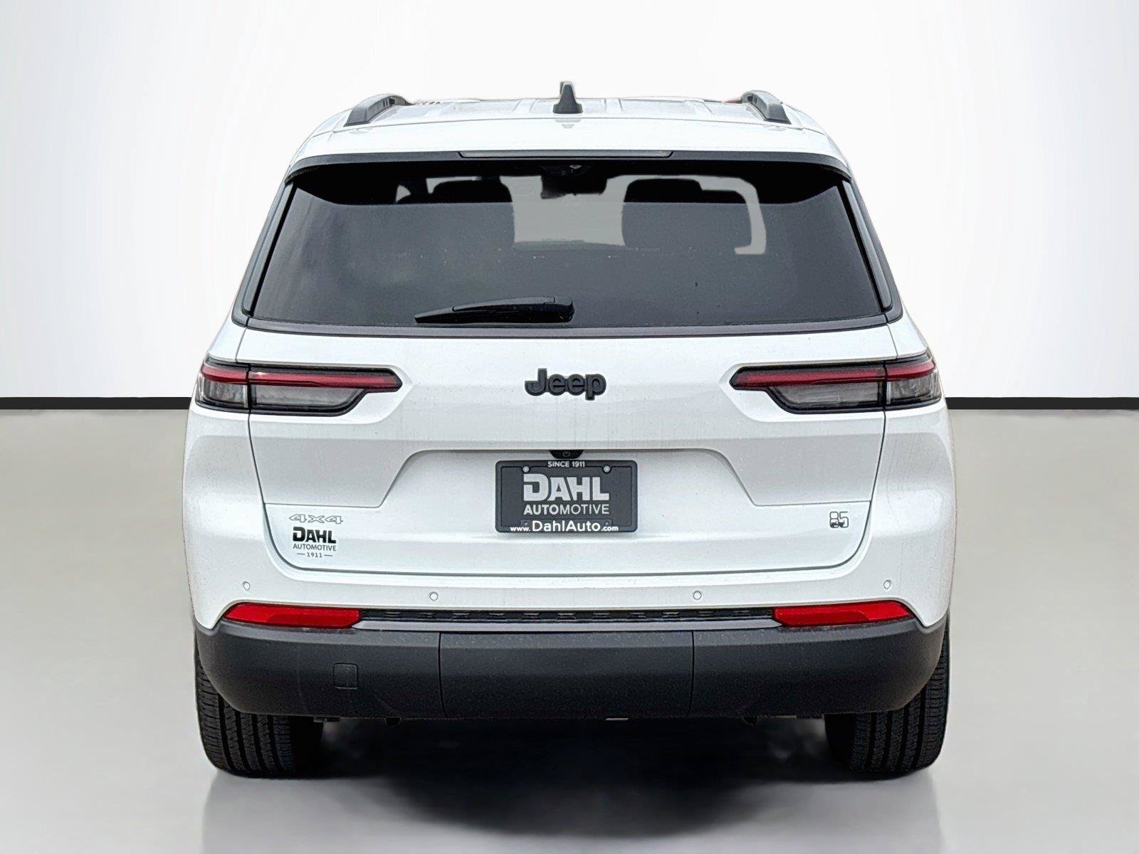 New 2026 Jeep Grand Cherokee L Limited AWD/4WD image 12