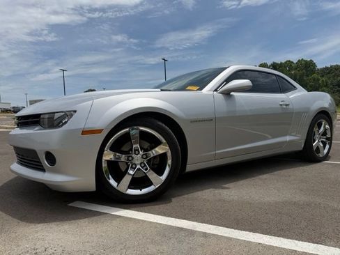 Used 2015 Chevrolet Camaro LS RWD image 8