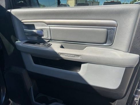 Used 2018 RAM 1500 Big Horn RWD image 19