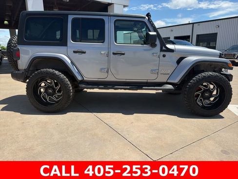 Used 2020 Jeep Wrangler Unlimited Sahara AWD/4WD image 2