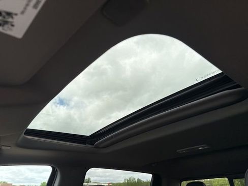 New 2026 GMC Sierra 1500 SLT AWD/4WD image 35