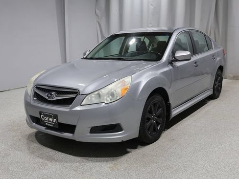 Used 2011 Subaru Legacy 2.5i Premium AWD/4WD image 7