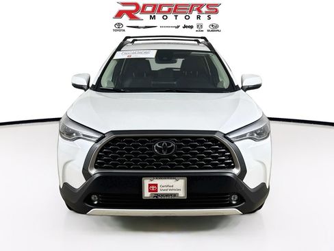 Certified 2022 Toyota Corolla Cross XLE w/ Convenience Package AWD/4WD image 7