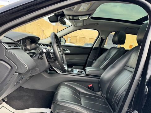 Used 2020 Land Rover Range Rover Velar S image 12