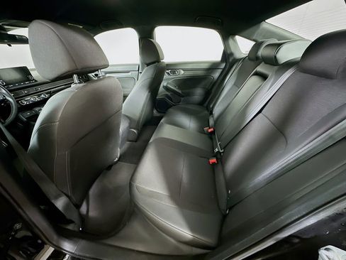 Used 2025 Honda Civic Sport image 13