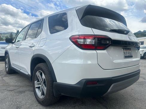 Used 2024 Honda Pilot EX-L image 5