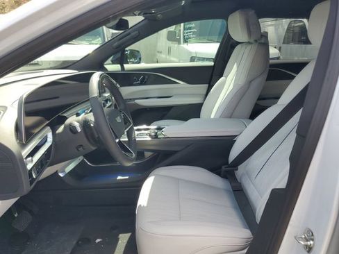 New 2026 Cadillac Lyriq Luxury RWD image 8