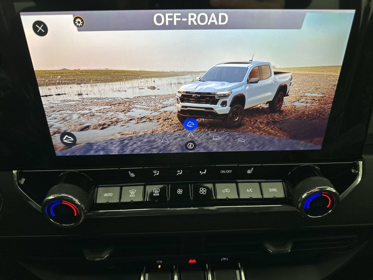New 2026 Chevrolet Colorado Trail Boss AWD/4WD image 41