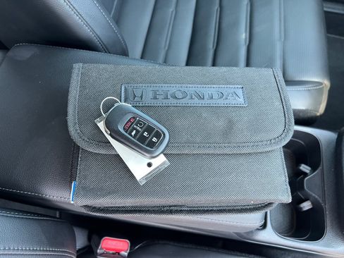 Certified 2025 Honda CR-V EX-L image 33