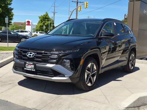 Certified 2025 Hyundai Tucson SEL AWD/4WD image 11
