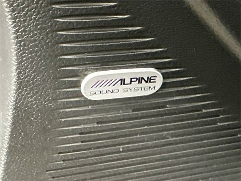 Used 2023 Dodge Challenger SXT w/ Plus Package image 19