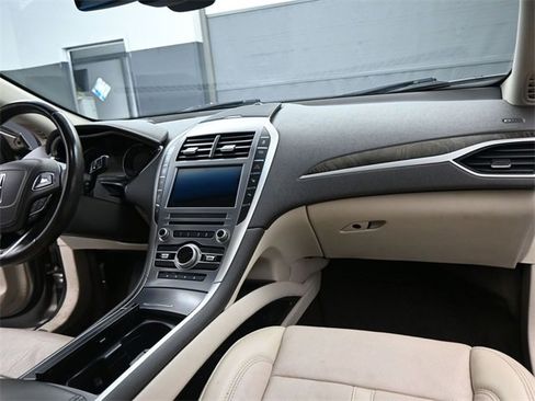 Used 2019 Lincoln MKZ Reserve image 3