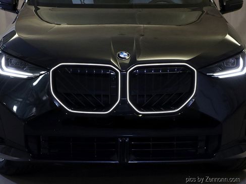 Used 2026 BMW X3 xDrive30 w/ Premium Package image 3