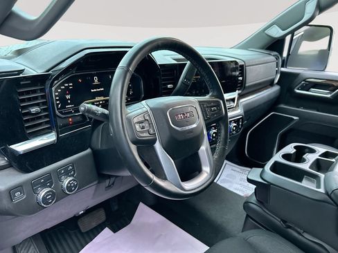 Used 2025 GMC Sierra 2500 SLE w/ SLE Value Package; AWD/4WD image 14