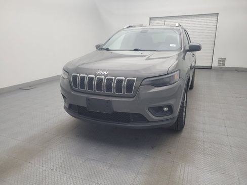 Used 2019 Jeep Cherokee Latitude Plus w/ Comfort/Convenience Group AWD/4WD image 15