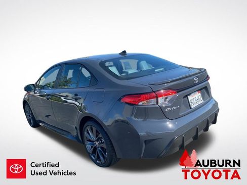 Certified 2025 Toyota Corolla SE w/ Convenience Package FWD image 4