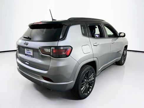 Used 2022 Jeep Compass High Altitude AWD/4WD image 5