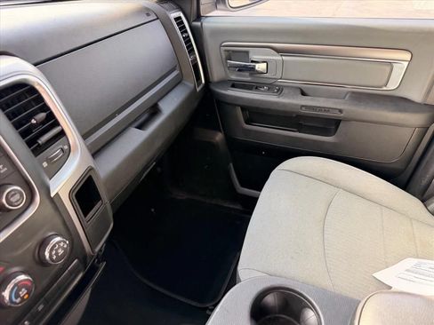 Used 2021 RAM 1500 Classic SLT AWD/4WD image 16