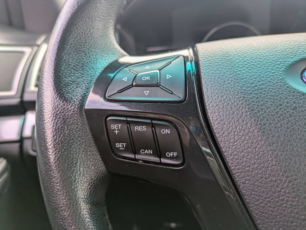 Used 2017 Ford Explorer XLT w/ Equipment Group 202A FWD image 26