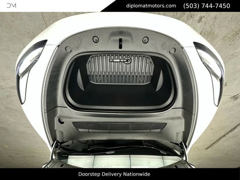 Used 2023 Tesla Model Y Long Range image 41