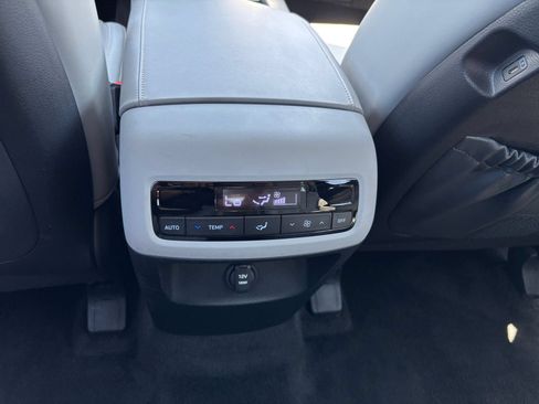 Used 2025 Hyundai Palisade SEL AWD/4WD image 24