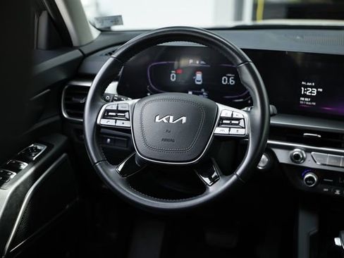 Used 2024 Kia Telluride LX FWD image 26
