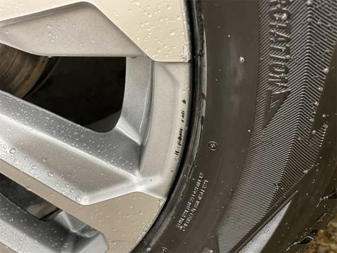 Used 2021 GMC Yukon Denali image 29