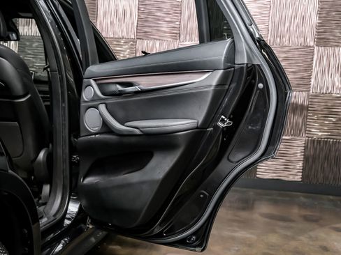 Used 2016 BMW X6 xDrive50i AWD/4WD image 48