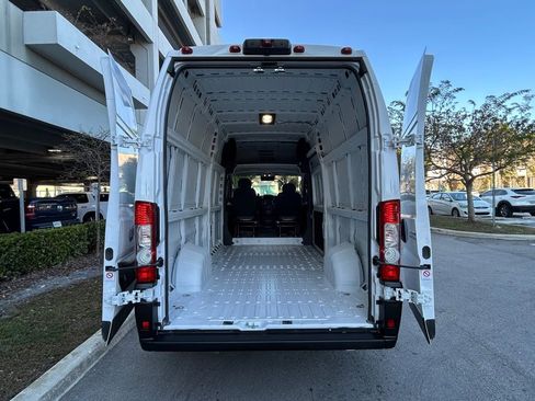 Used 2025 RAM ProMaster 3500 w/ Convenience Group image 37